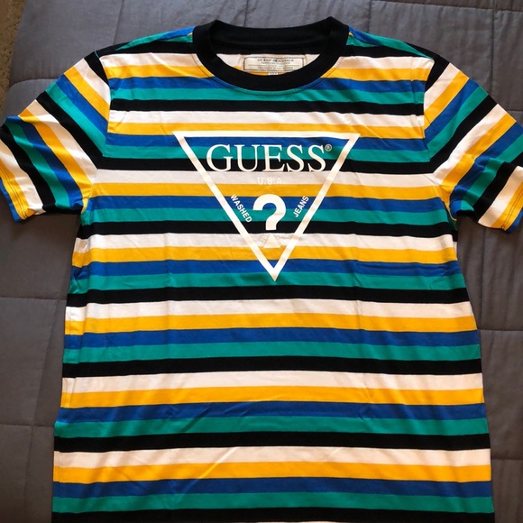 Guess Other - GUESS t-shirt (sz M)